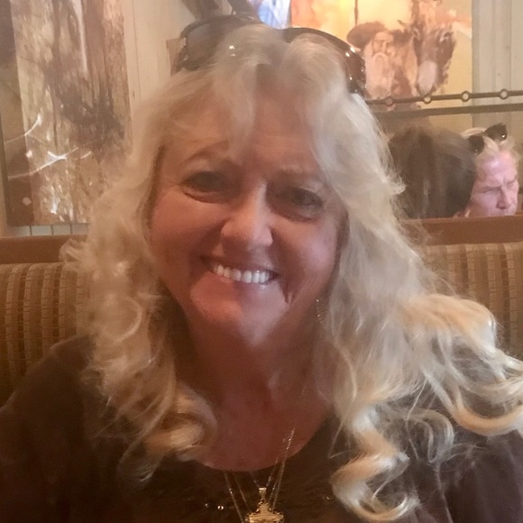 Meet your Posher, Cherrybea - Picture 1 of 1